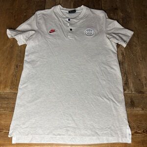 Nike Paris Saint-Germain PSG Henley T-Shirt 
Gray